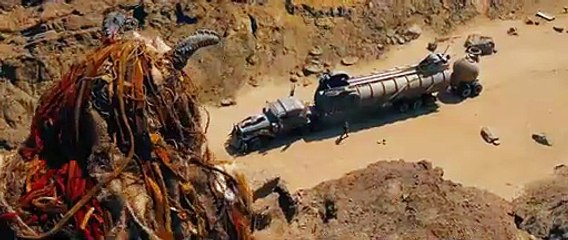 Mad Max: Furia en la carretera - Trailer final español (HD)