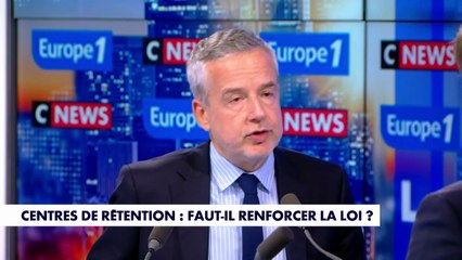 «Pour sauver la France, son économie, nous n'avons pas d'autres choix que de réduire l'immigration», insiste Charles Rodwell