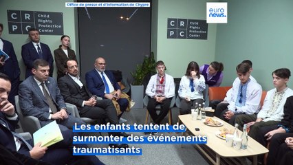 Níkos Christodoulídis en Ukraine : choqué par les histoires d&#039;enfants enlevés par la Russie