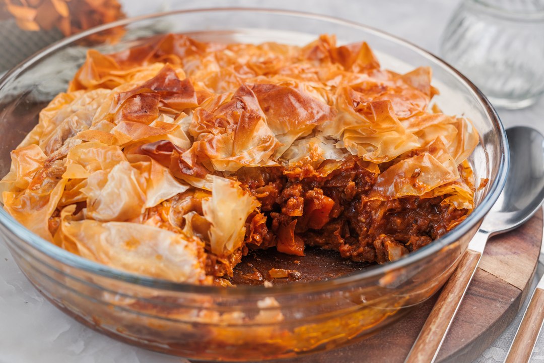 Pastel de carne y masa filo