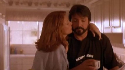 Running Red - Schatten der Vergangenheit Trailer OV