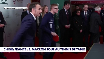 Visite d'État en Chine : Emmanuel Macron s'essaye au tennis de table avec Félix Lebrun