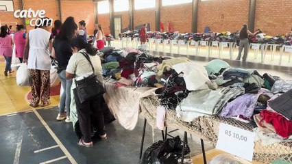 Bazar APAExonado nesta sexta-feira (5) tem itens de R$ 5 e R$10