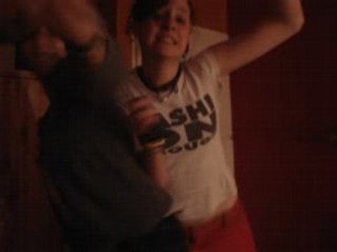 Aliice et moi > danse d'la teck sur Renan Luce (Y)