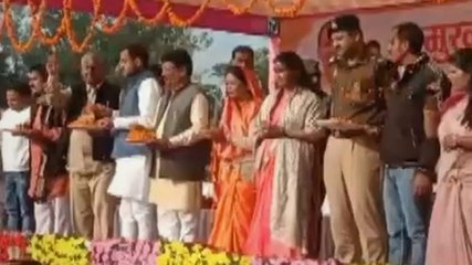 बांदा में 751 जोड़ों की भव्य सामूहिक शादी