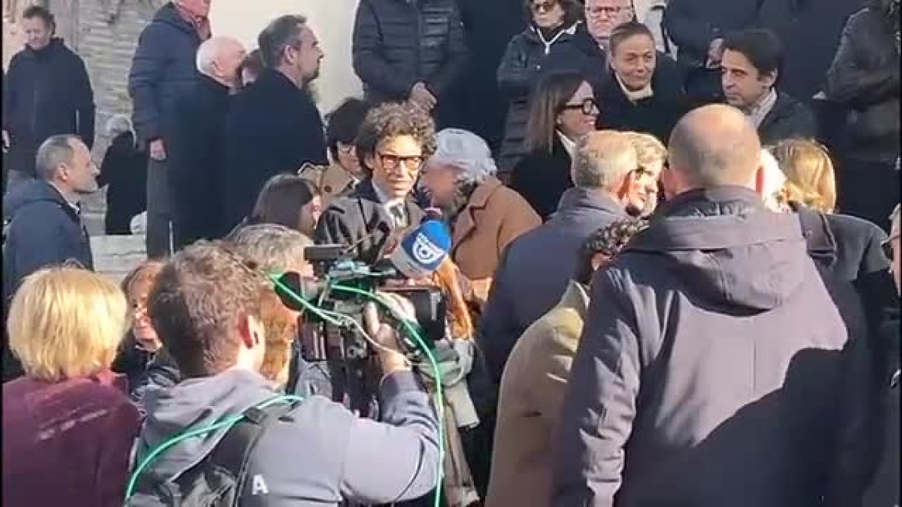 Nicola Tognana, gli imprenditori al funerale dell'industriale a Treviso: il video