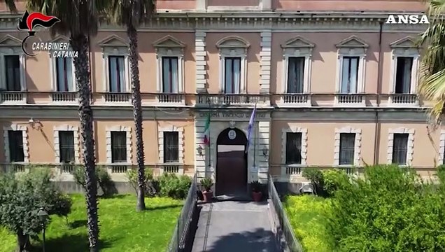 Catania, gruppo gestiva sette piazze di spaccio: 31 arresti