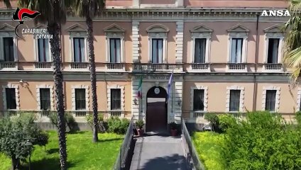 Catania, gruppo gestiva sette piazze di spaccio: 31 arresti