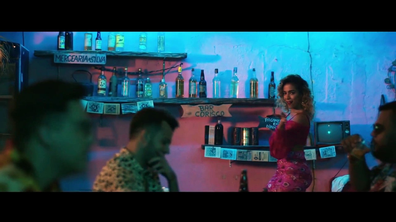 Wesley Safadão e Anitta - Romance Com Safadeza (Clipe Oficial)