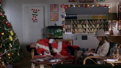 Treated for a Concussion at the Vet ｜ Mixed Nuts