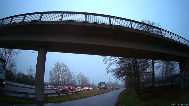 Vid Västhagagatan och bort mot Myrornas Second hand vid Hagagatan.