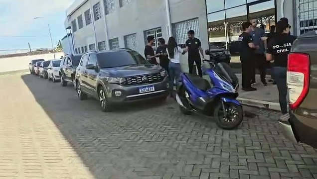 Jet ski, carros e mais: veja o que foi apreendido de quadrilha que lavou mais de R$ 100 milhões