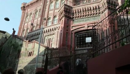 Μια ιστορία της Πόλης | movie | 2016 | Official Trailer