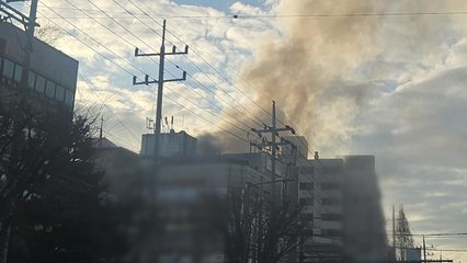 평택 아파트 화재로 10명 이송...4층 모자 중·경상 / YTN