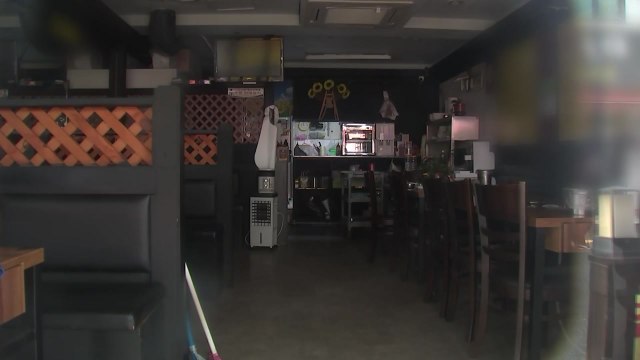 인천에서 전 연인에게 흉기 휘두른 30대 남성 체포 / YTN