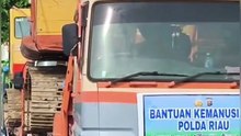 Polda Riau Kirim 2 Alat Berat dan Kontainer Pendingin, Bantu Penanganan Bencana Sumbar