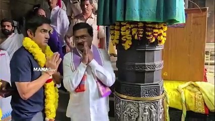 Indian cricket Team Head Coach Gautam Gambhir Visits Simhachalam Temple in Vizag