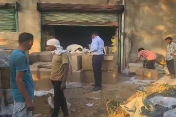 Video: ब्रांडेड के नाम पर नकली सिगरेट बिक्री का भांडाफोड़, प्रशासन-पुलिस ने गोदाम में मारा छापा