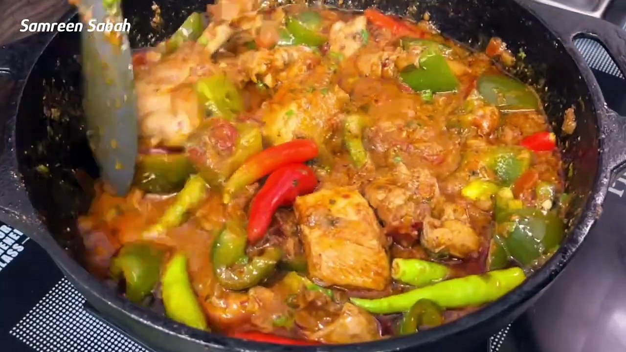 Tasty Chicken Shimla Mirch Recipe｜Restaurant Style Chicken Capsicum Curry