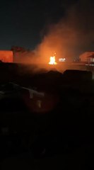 Incêndio de grandes proporções atinge madeireira em Arapiraca