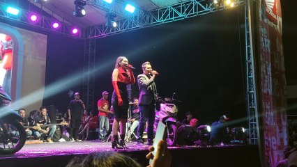 DEFARINA INDRA SI CANTIK OM ADELLA