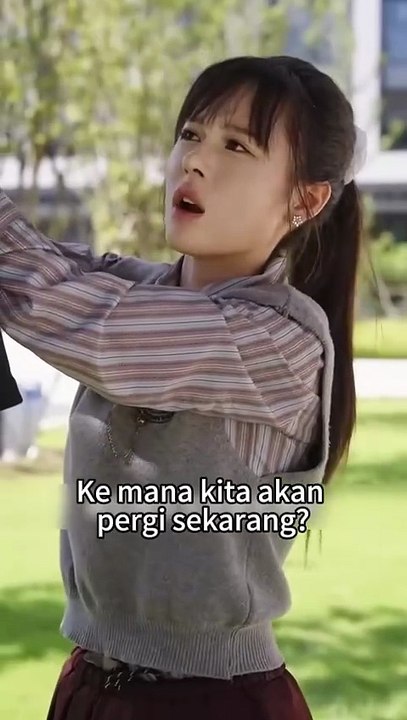 Tak Sengaja Mencium CEO Dan Jadi Pembantunya | Accidentally Kissing CEO And Became His Maid | Drama Pendek China | SUB INDO