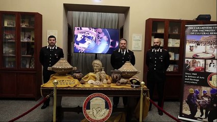 Mostra reperti archeologici: l'impegno culturale dei Carabinieri a tutela del territorio