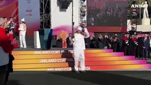 Milano Cortina, la fiaccola lascia lo stadio dei Marmi in mano a Polonara