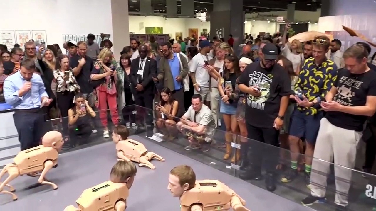 Perros robóticos con rostros de Musk, Bezos y Picasso acaparan la atención en Art Basel