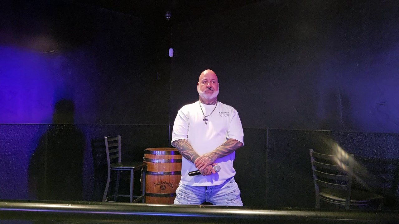 DEF LEPPARD - FOOLIN (PERFORMED LIVE AT THE WESTERNER)