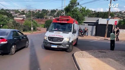 Duster e Moto se envolvem em forte colisão no bairro Interlagos, em Cascavel