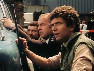 The Professionals. S01 E03. Old Dog With New Tricks.