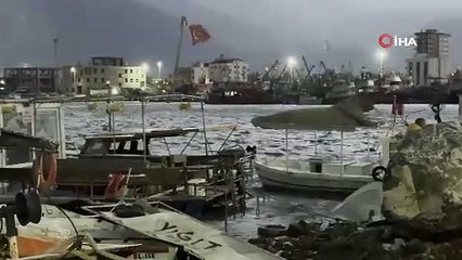 Hatay'da fırtına felaketi: 5 tekne ve 1 yat alabora oldu