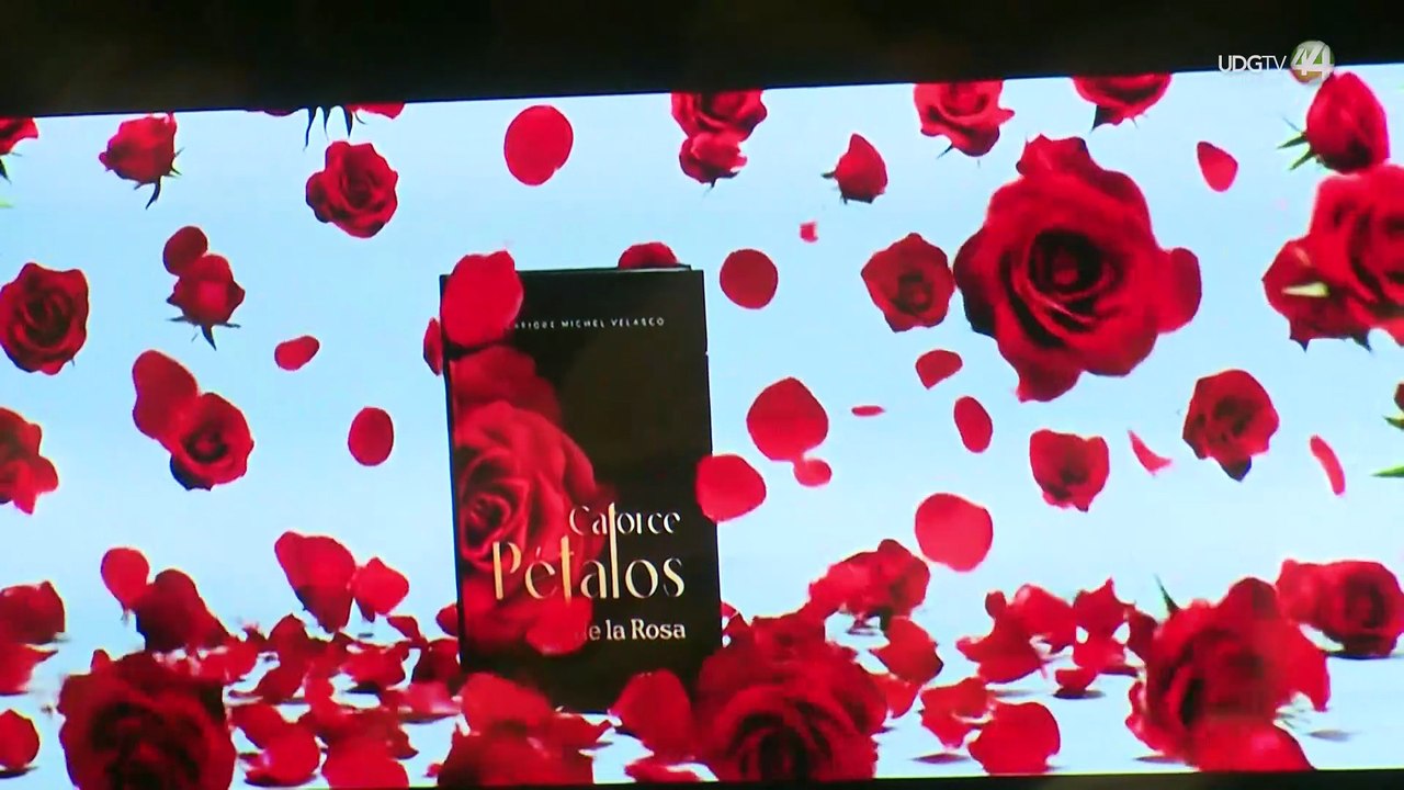 Presentan "Catorce Pétalos de la Rosa", una historia familiar de éxito en la FIL 39
