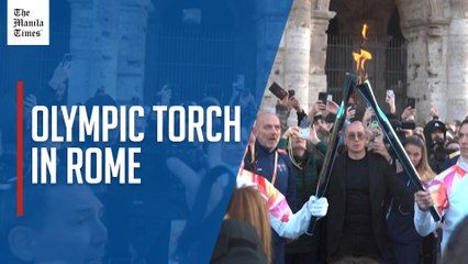 Olympic torch relay passes through Rome’s historic center