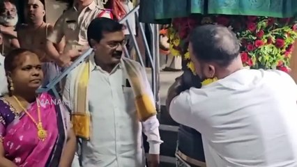 Virat Kohli visited Simhachalam Temple in Vizag