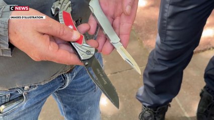 Les couteaux zombies interdits et remis aux forces de l'ordre