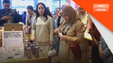 Tunku Azizah rasmikan Butik Sense of Malaysia