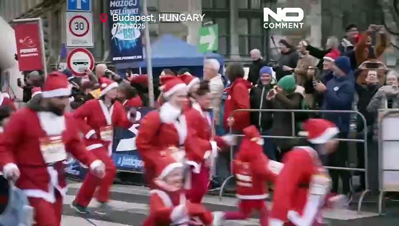 Santa Run in Budapest: Läufer fluten die Straßen