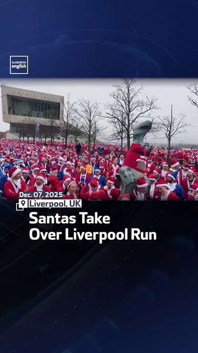 Santas Take Over Liverpool Run
