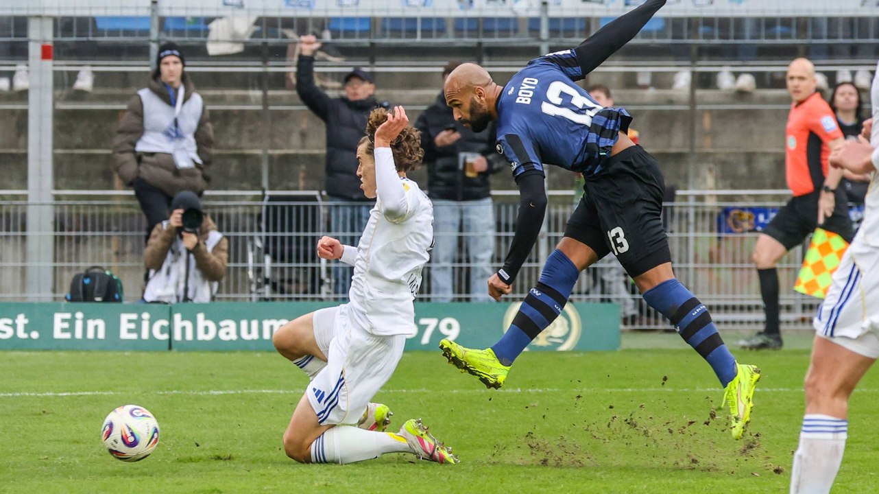 Boyd nutzt katastrophalen Fehlpass: Mannheim schlägt Saarbrücken