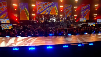 Even It Up (with Gretchen Wilson) - Heart (live)