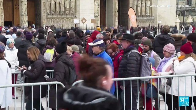 Notre-Dame registra masivas visitas un año tras su reapertura