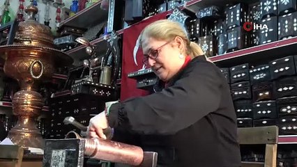 Kadın bakır ustası erkeklere taş çıkartıyor