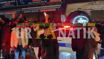 Şanlıurfa’da Suriyeliler Rabia Meydanı’na Akın Etti