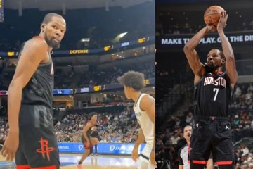 Kevin Durant turns into the Slim Reaper in front of a heckler