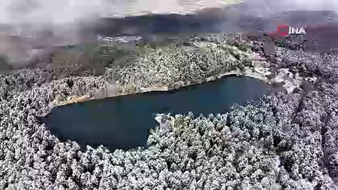 Snowfall Transforms Gölcük Nature Park in Türkiye
