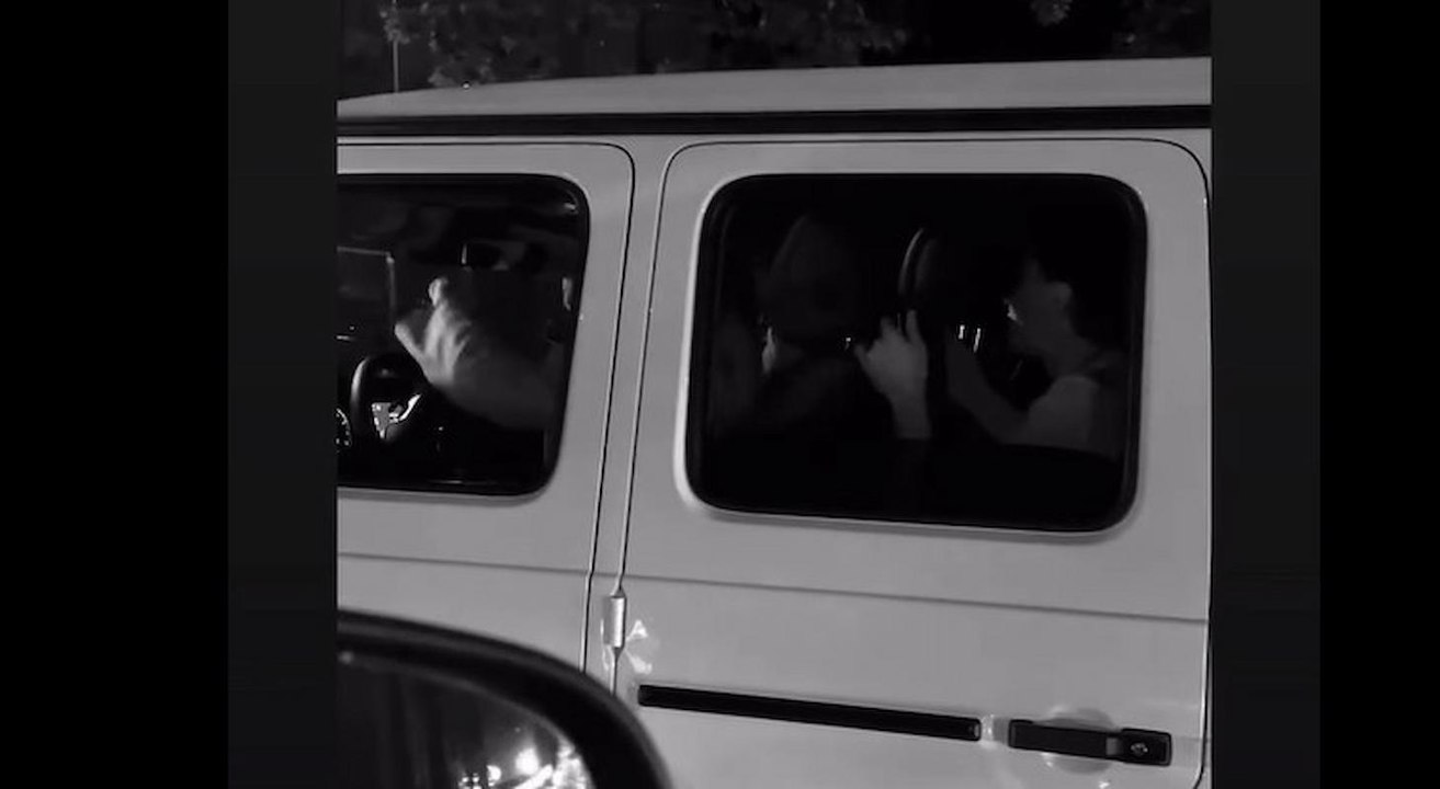 VIDEO / È il compleanno di Barella, la moglie condivide gli auguri dei tifosi: "Riservato, leale e..."