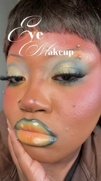 Mini tuto makeup avec la palette bright de chez Beauty Bay et la palette Winter Wonderland de chez Cosmic Beauty !