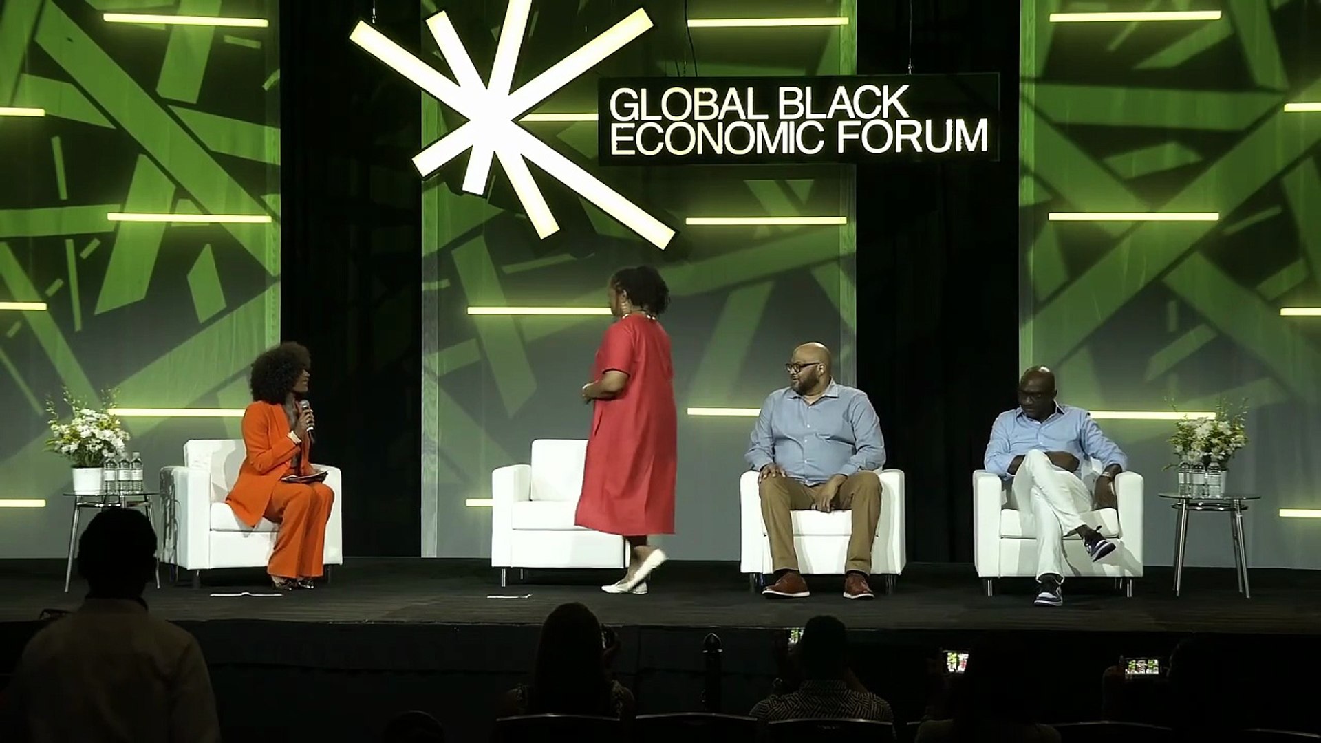 WATCH: Artificial Intelligence and Bias in Health Care & Employment